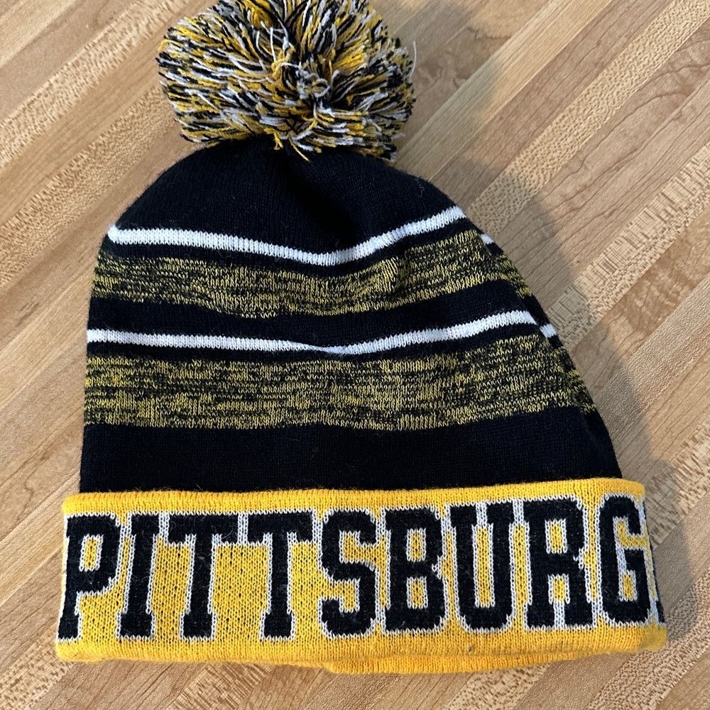 Pittsburgh Black and Yellow Knit Beanie